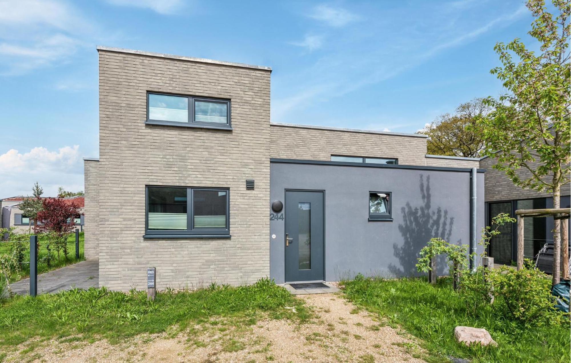 2 Bedroom Awesome Home In Lembruch-Duemmer See Exterior photo