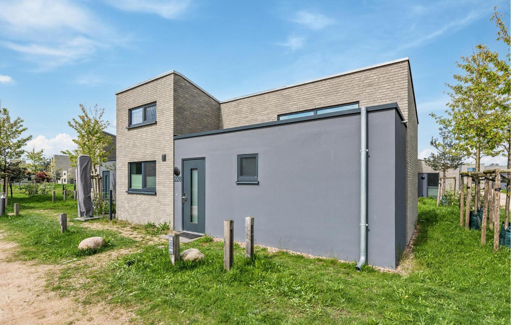 2 Bedroom Awesome Home In Lembruch-Duemmer See Exterior photo